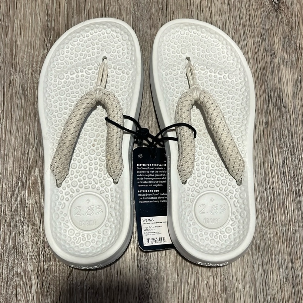 NWT Allbirds Sugar  Zeffers Flip Flops​​​​​​